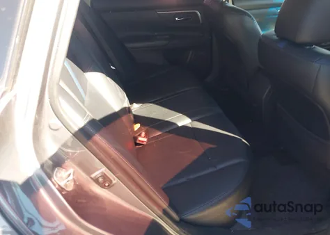 2018 Nissan Altima 2.5 Sr из США, поврежденный, VIN 1N4AL3AP6JC234481